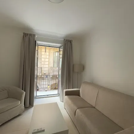 Feriehus Casa Corso Is An Elegant Center House With Terrace Views Of Main Street